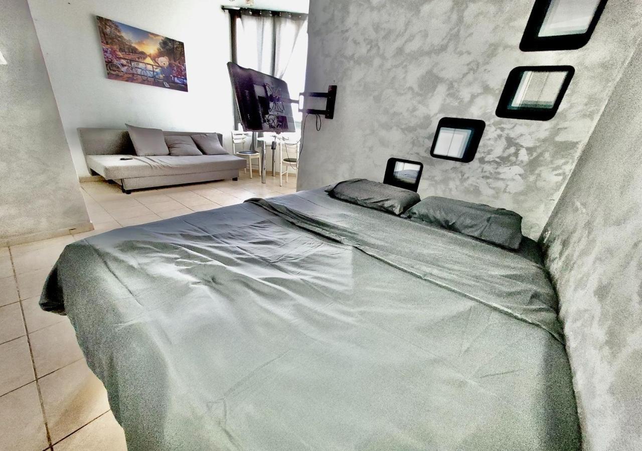 Appartement סטודיו על הים à Bat Yam Extérieur photo